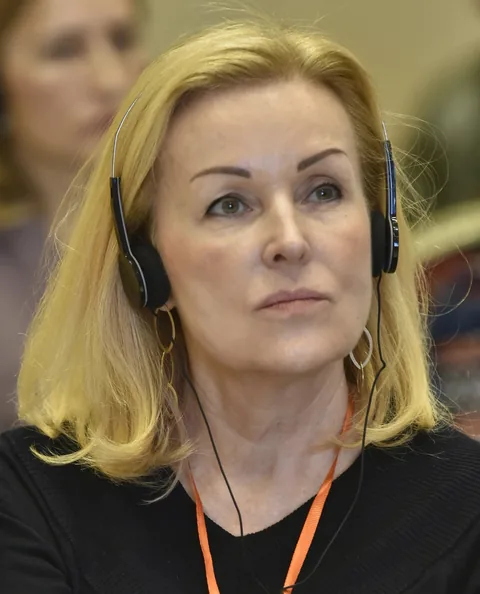 Dr M. Fuchs