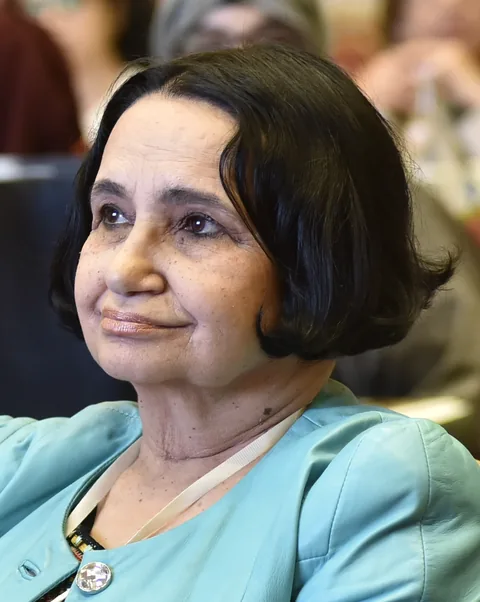 Dr N. Ergüven